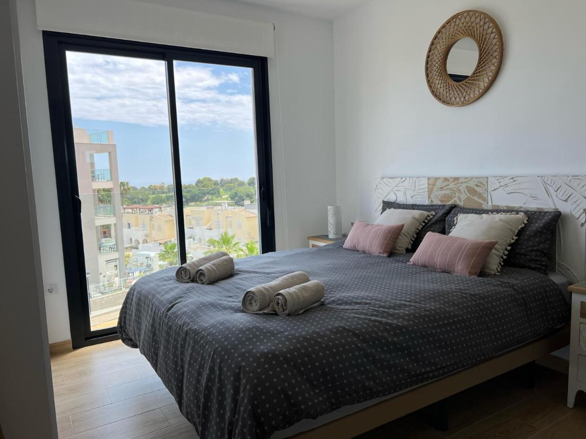 Luxurious Flat & Private Rooftop In Villamartin Orihuela Costa Dehesa de Campoamor  Dış mekan fotoğraf