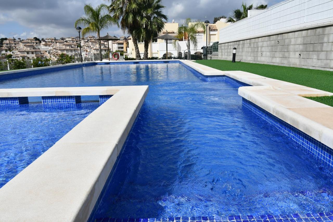 Luxurious Flat & Private Rooftop In Villamartin Orihuela Costa Dehesa de Campoamor  Dış mekan fotoğraf